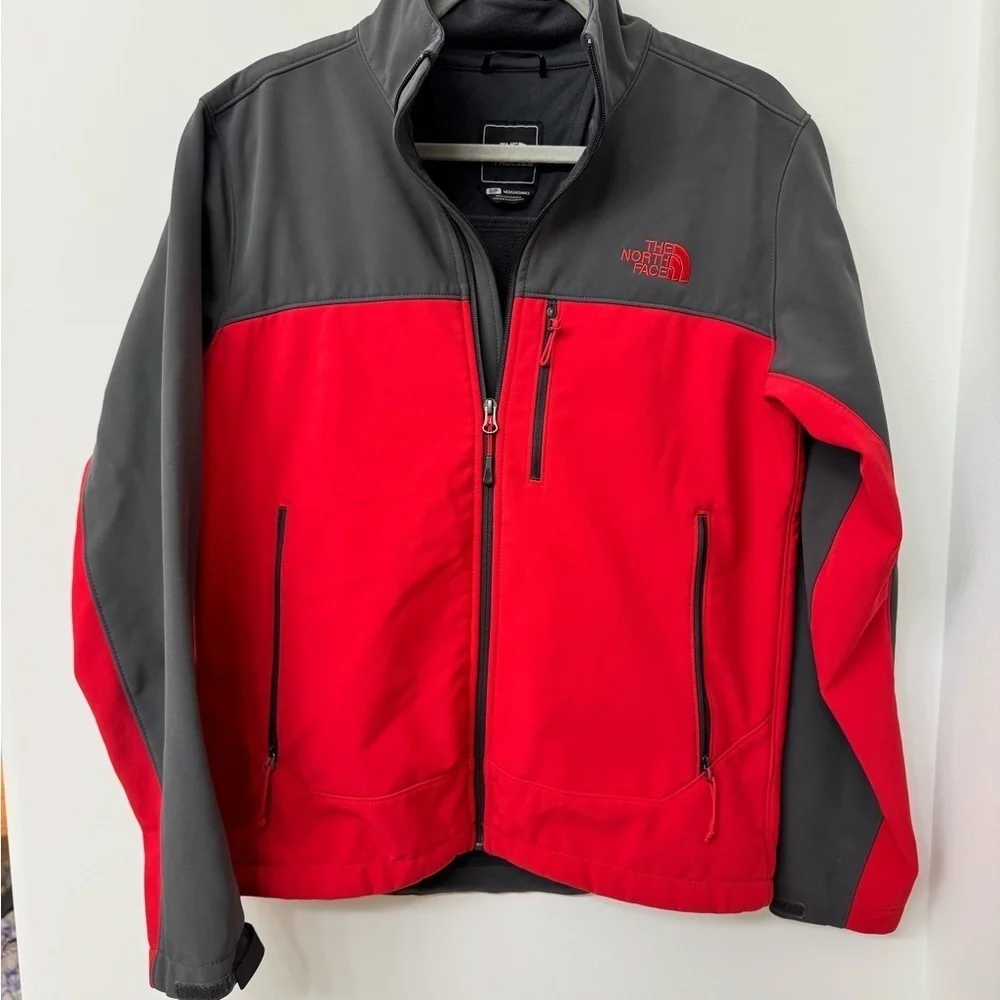 NWOT Men's North Face Apex Bionic Softshell Jacket Size S